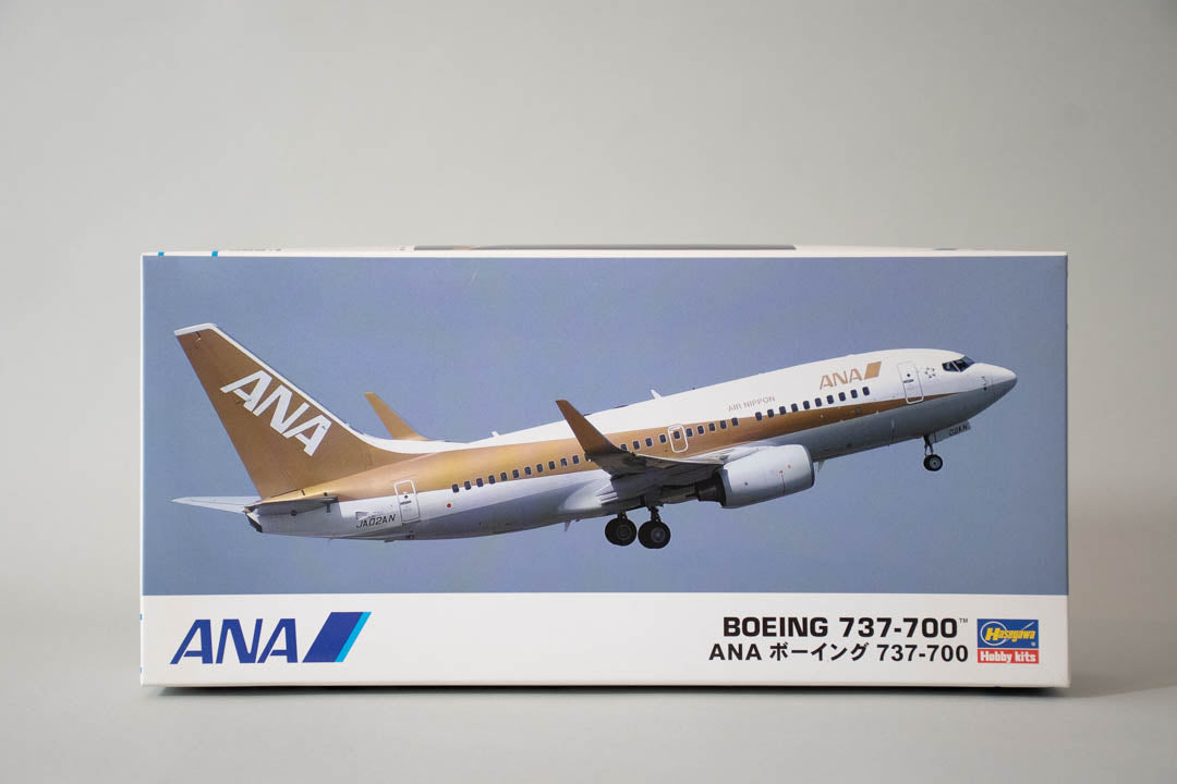ANA ボーイング737-700 ゴールド塗装