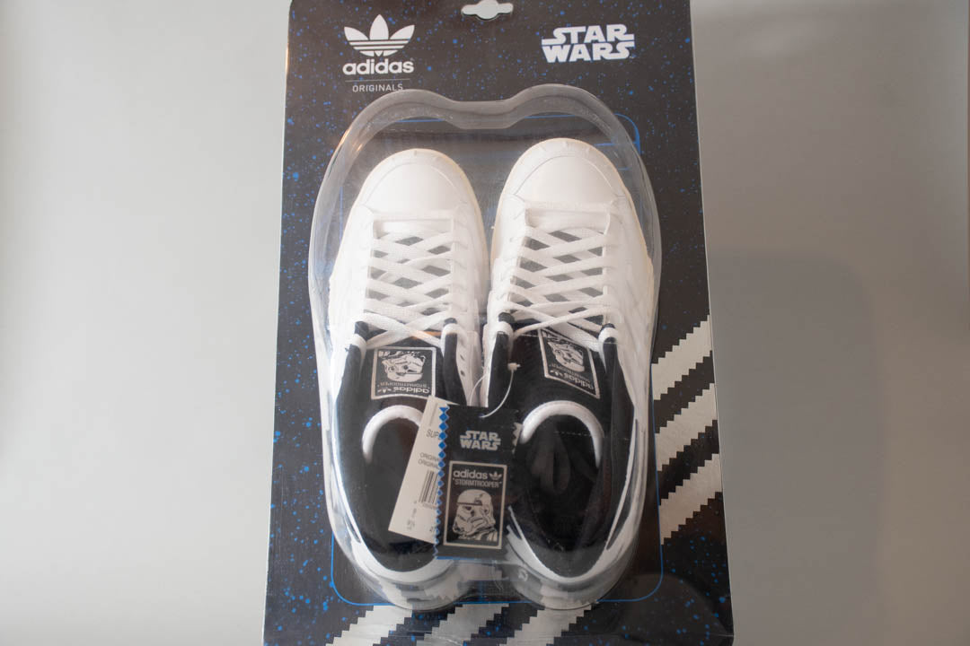 アディダス スーパースケート ストームトルーパー