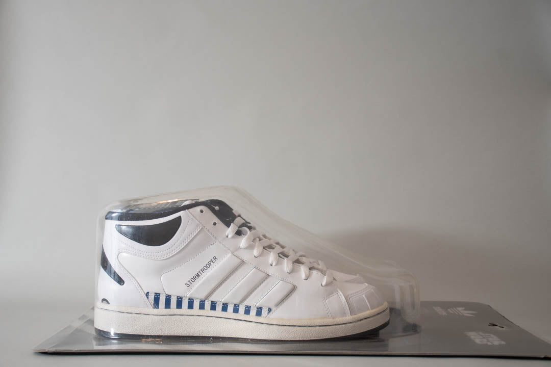 アディダス　スーパースケート　ストームトルーパー